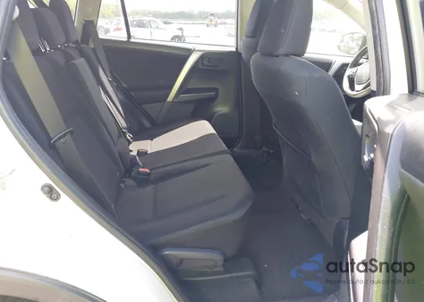 2017 Toyota Rav4 Le z USA, uszkodzony, nr VIN JTMZFREV9HJ703648